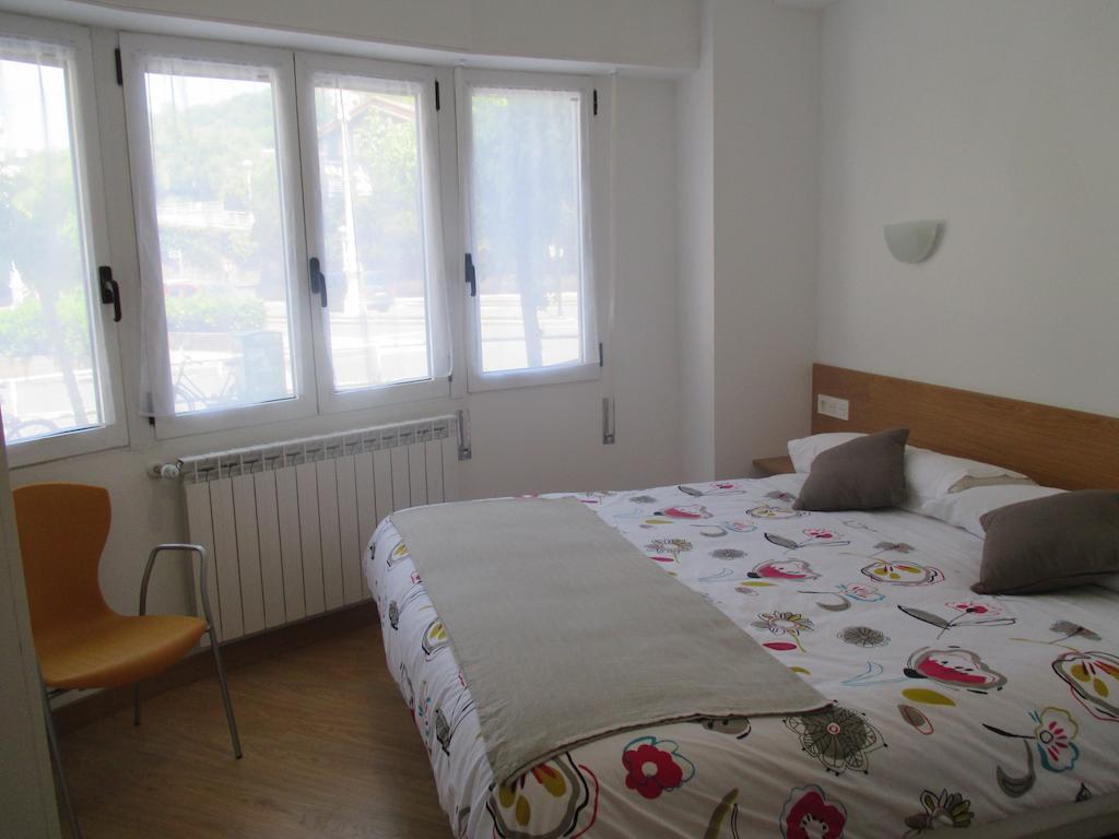 Apartamentos Grosen San Sebastián Zimmer foto